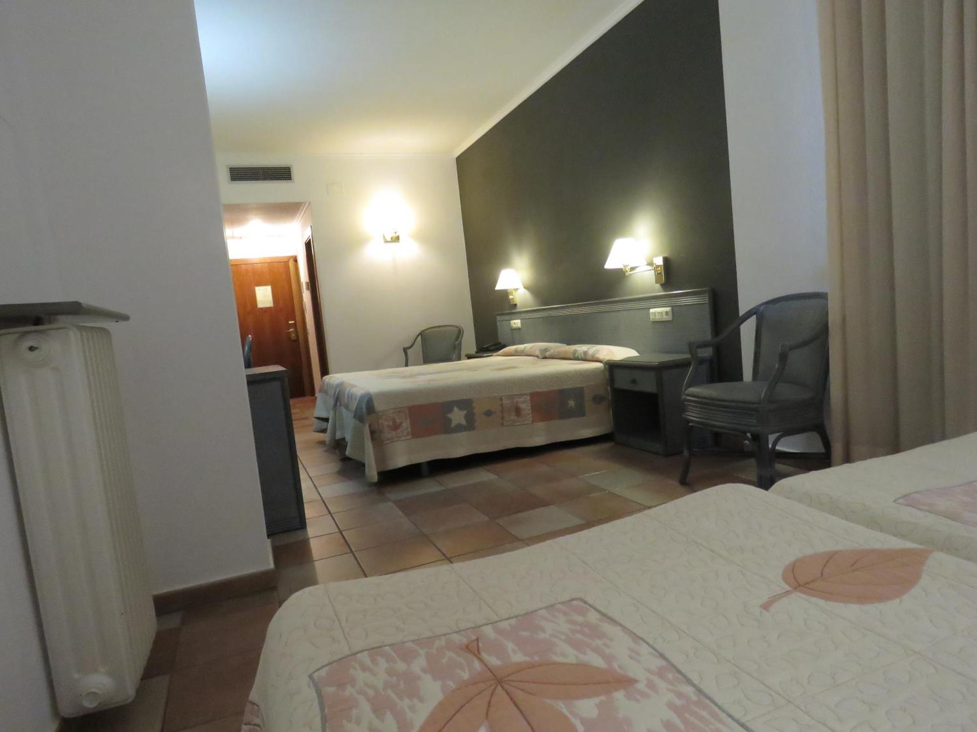 Hotel Santa Anna Лестартит Стая снимка